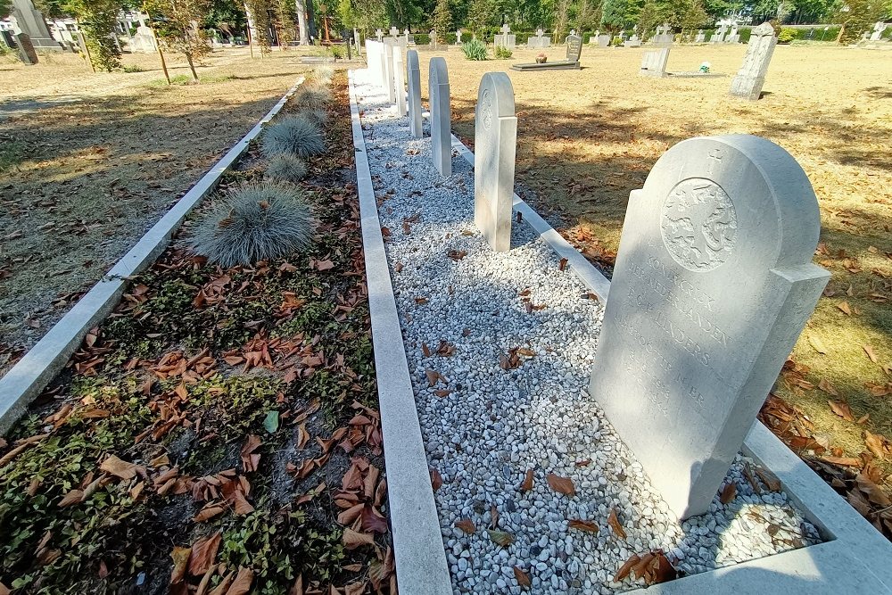 Dutch War Graves General Cemetery Venlo #2