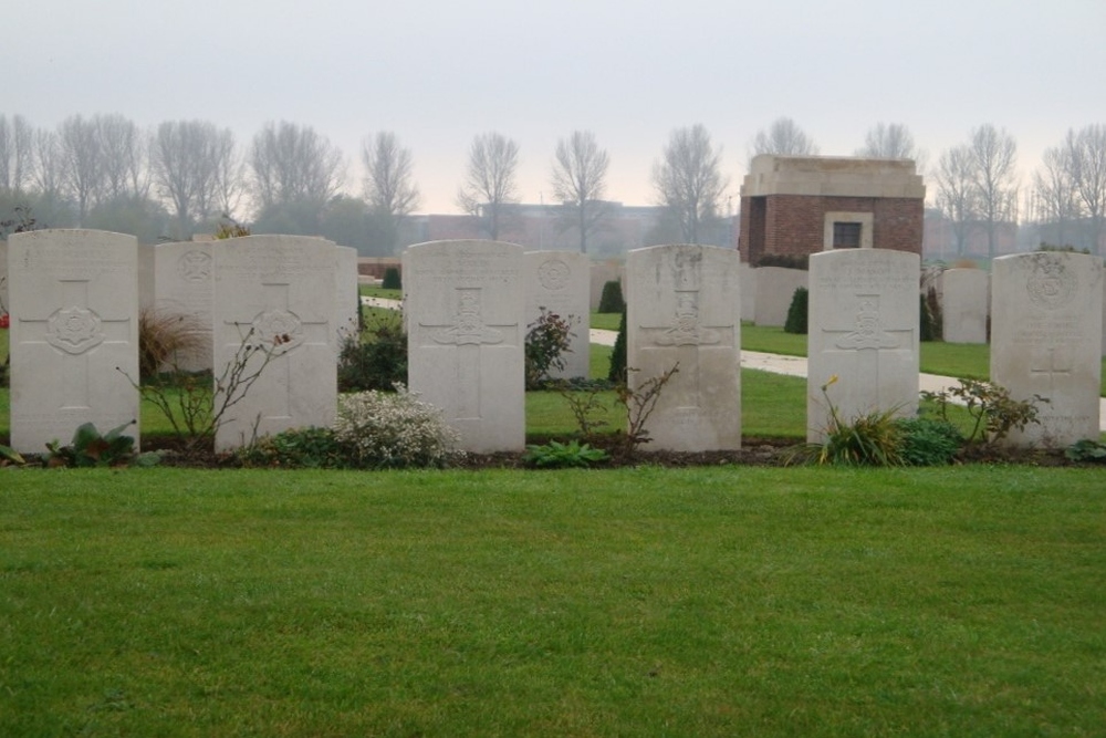 Commonwealth War Cemetery Divisional Collecting Post #4