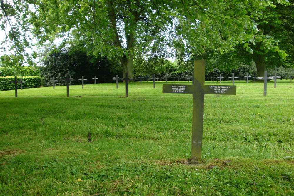 Duitse Oorlogsbegraafplaats Achiet-le-Petit #3