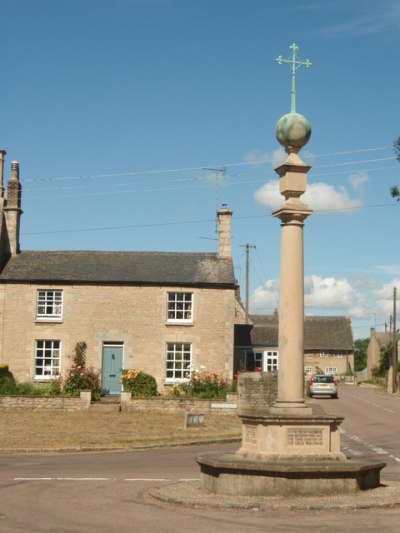 Oorlogsmonument Polebrook #1