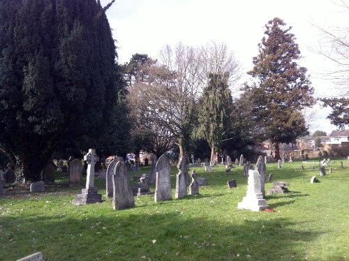 Commonwealth War Graves St. Peter New Churchyard #1