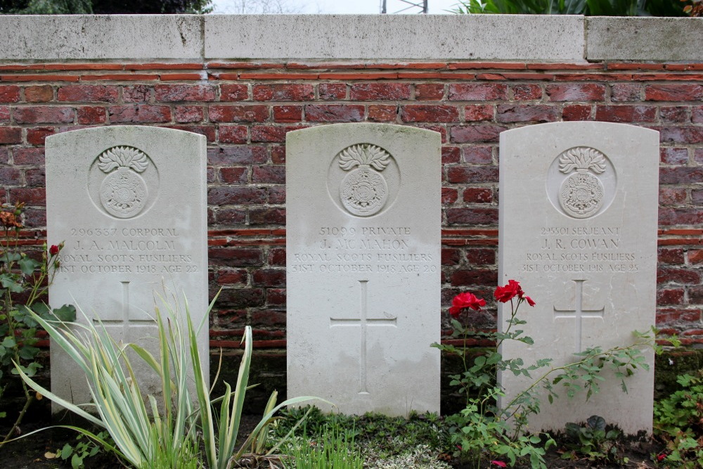 Commonwealth War Cemetery Vichte #4