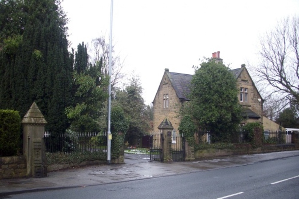 Commonwealth War Graves Newall-with-Clifton and Lindley Cemetery #1