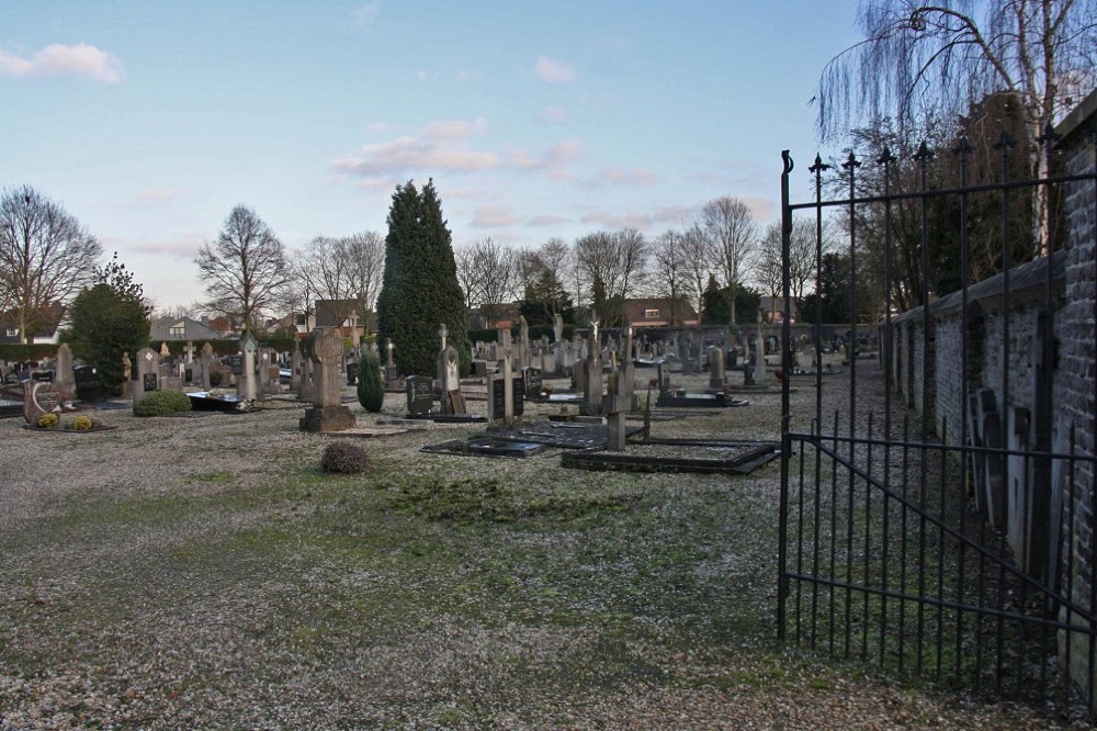 Dutch War Graves Maasniel #5