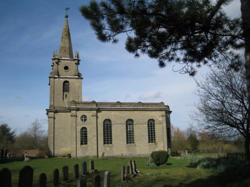 Oorlogsgraf van het Gemenebest St. John the Baptist Churchyard