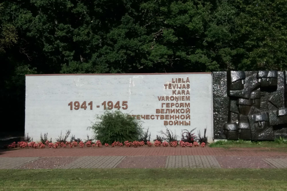 Soviet War Cemetery Priekule #4