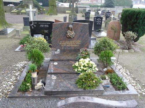 Dutch War Graves St. Trudo Cemetery #1