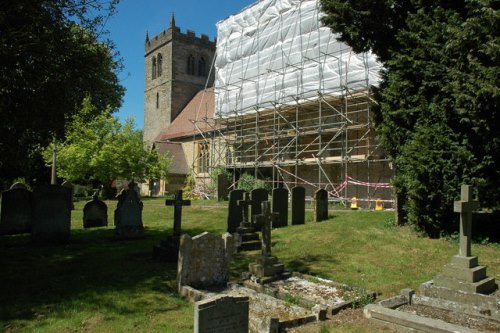 Oorlogsgraf van het Gemenebest St. John the Baptist Churchyard