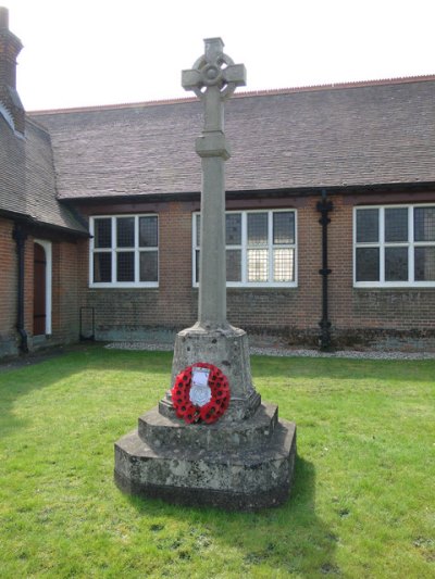 Oorlogsmonument Woolverstone #1