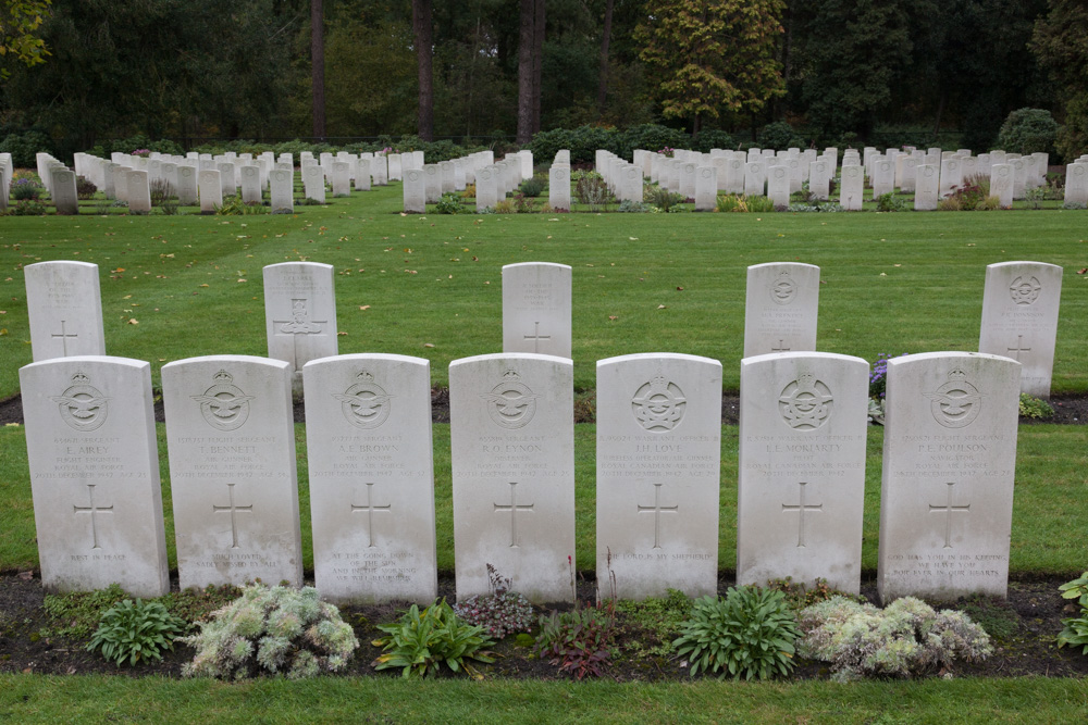 Canadese Oorlogsbegraafplaats Bergen op Zoom #3