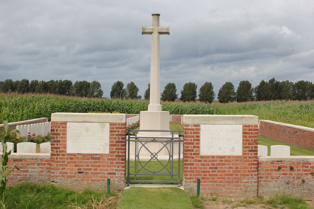 Commonwealth War Cemetery Wieltje Farm #2