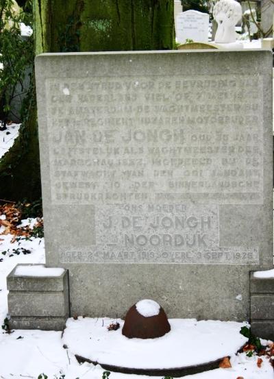 Dutch War Graves Zorgvlied Cemetery #3