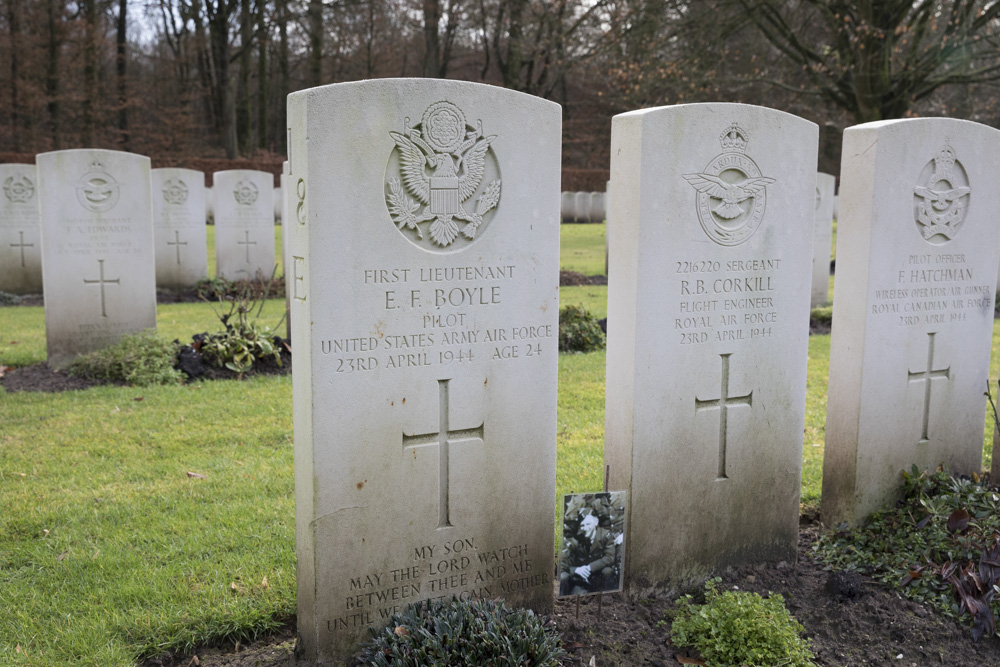 Commonwealth War Cemetery Reichswald Forest #4