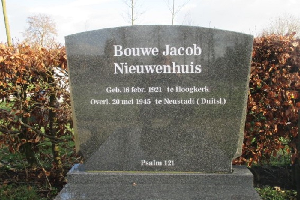 Nederlandse Oorlogsgraven Gemeentelijke Begraafplaats Loppersum #4
