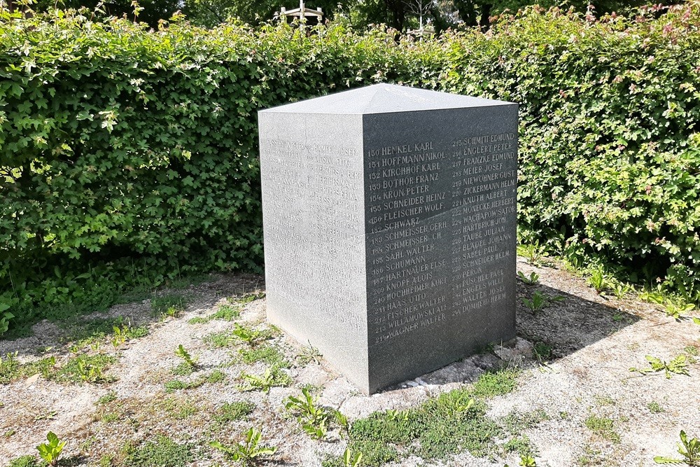 Memorial Civilian Victims Bombing Weimar #2