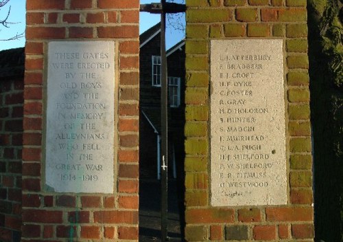 Oorlogsmonument Thomas Alleynes School #1