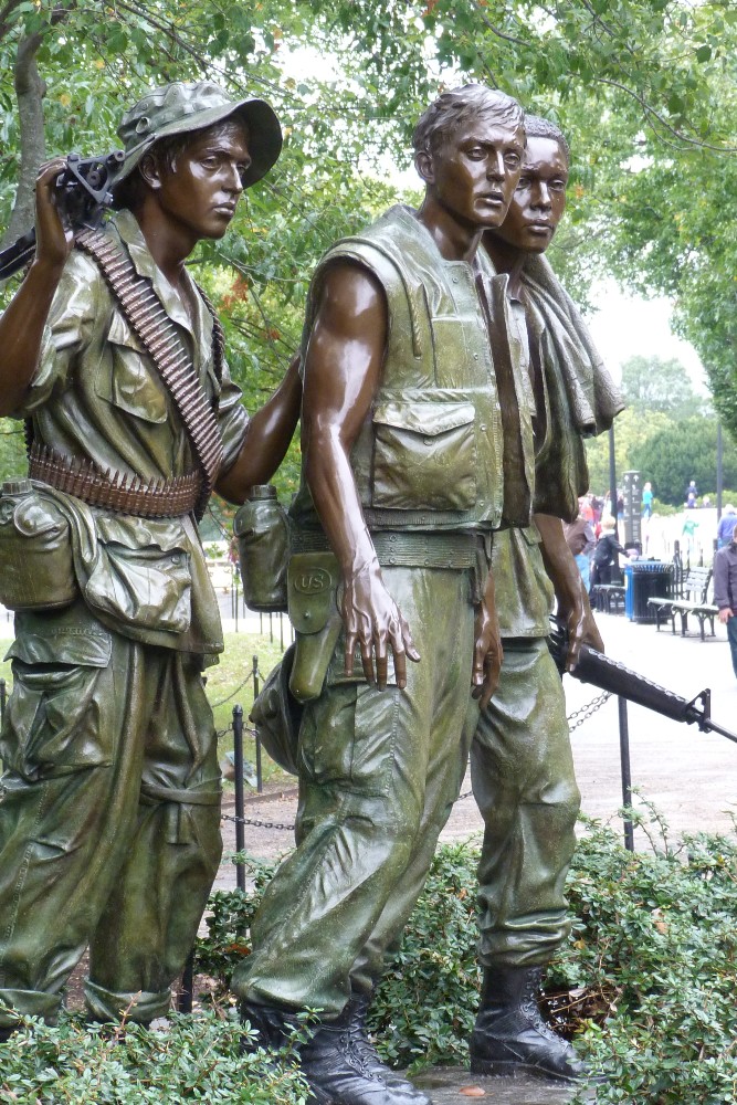 Memorial Three Soldiers #2