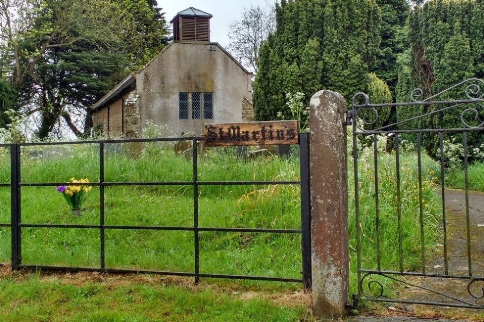 Oorlogsgraven van het Gemenebest St. Martin Churchyard #1