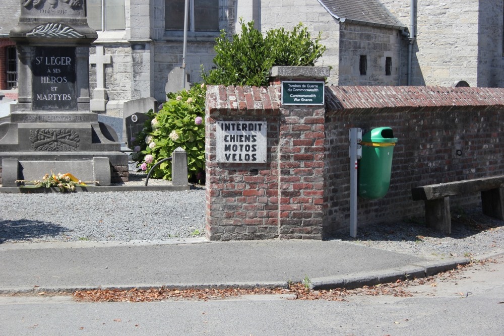 Oorlogsgraven van het Gemenebest Saint-Léger #5