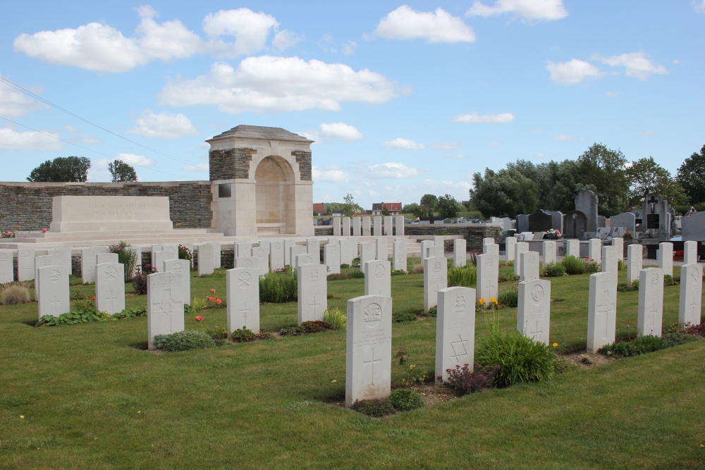 Commonwealth War Graves Estaires #3