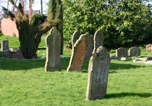 Oorlogsgraf van het Gemenebest St. Faith Churchyard