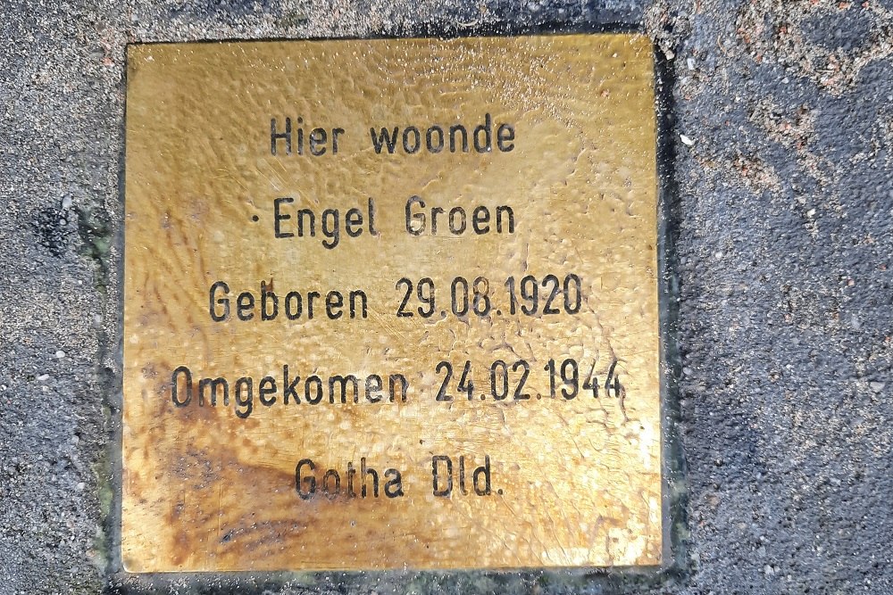 Memorial Stones Wilhelminastraat 22