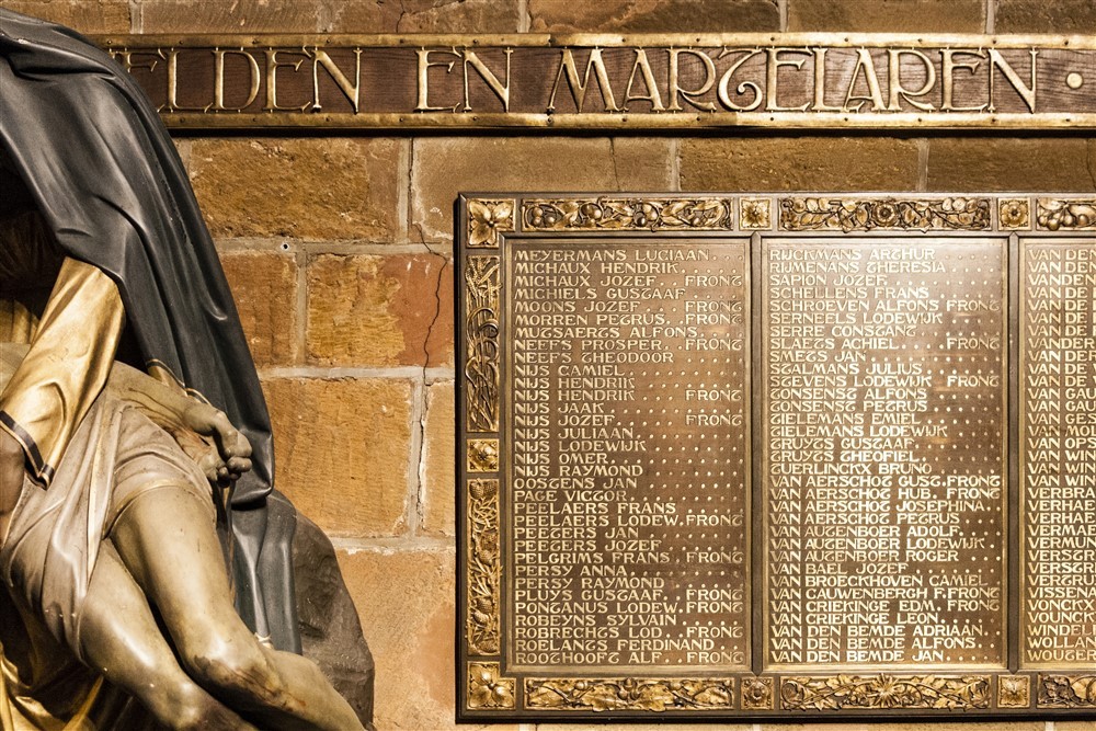 Memorial Onze-Lieve-Vrouwekerk Aarschot #1