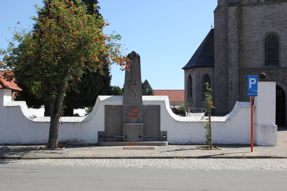 War Memorial Petegem-aan-de-Schelde #1