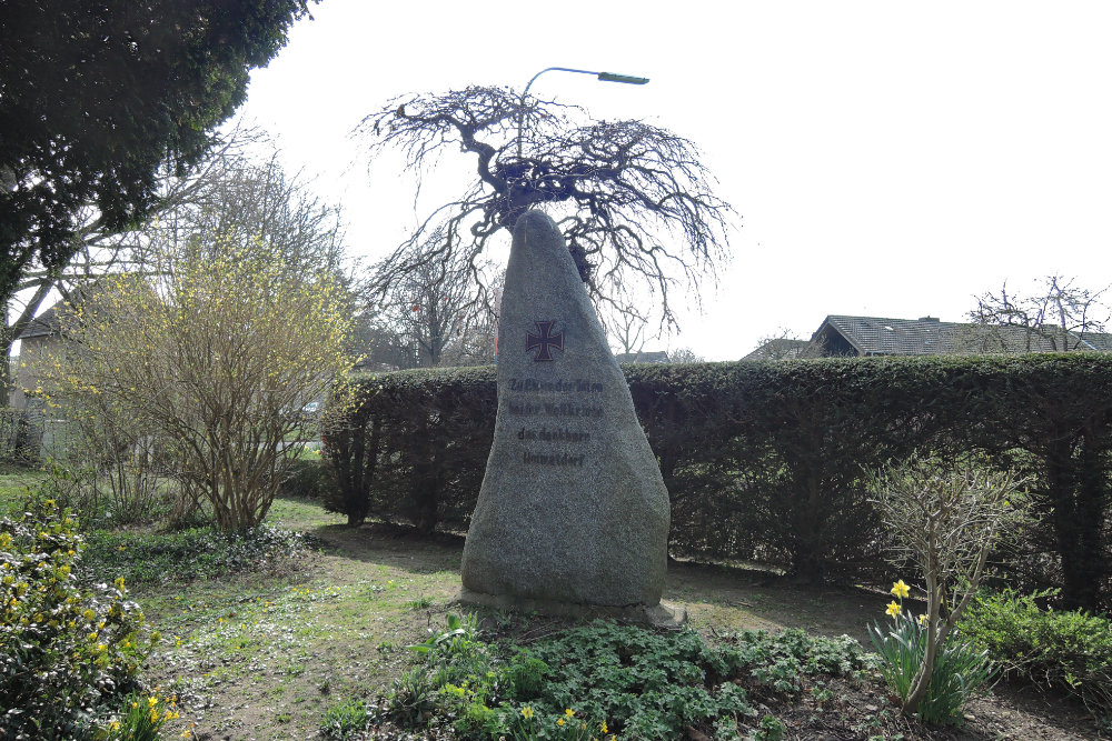 War Memorial Herrath #2