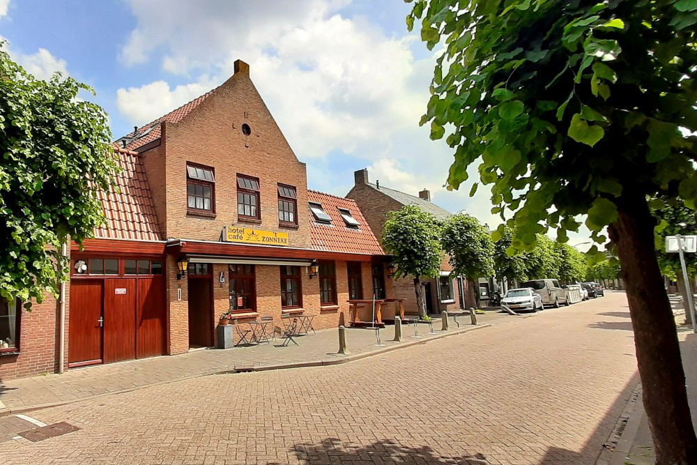 Hotel-Caf 't Zonneke Oosterhout #1