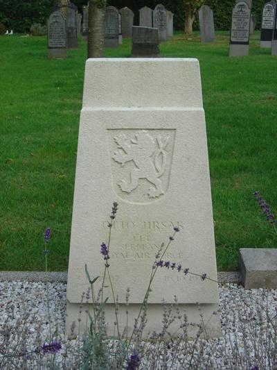 Czechs-Slovakian War Graves Oosterwolde #3
