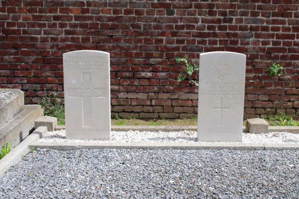Oorlogsgraven van het Gemenebest Quévy-le-Petit #2