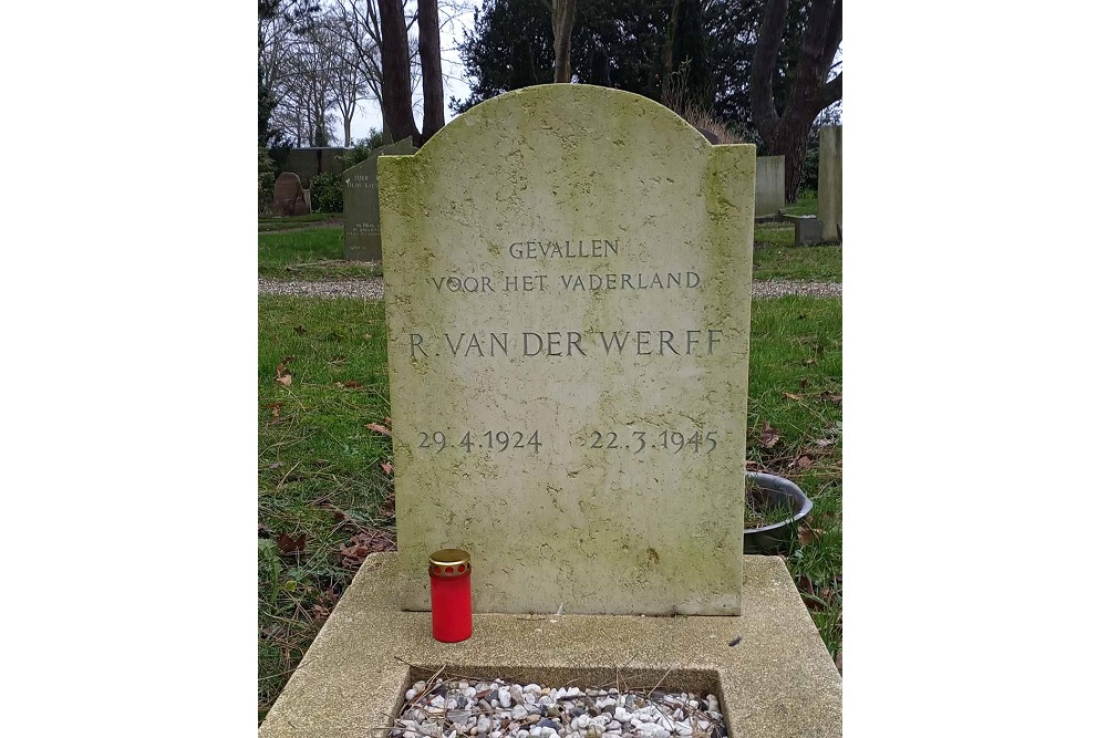 Dutch War Grave New Municipal Cemetery Sint Pancras