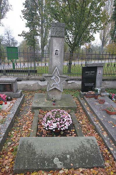 Soviet War Grave Třebechovice pod Orebem #1