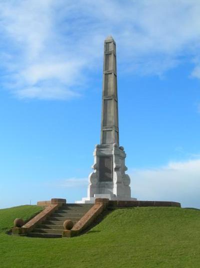 Oorlogsmonument Girvan #1