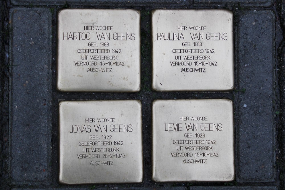 Stolpersteine Suze Robertsonstraat 20