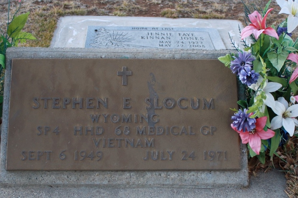 American War Grave Riverside Cemetery