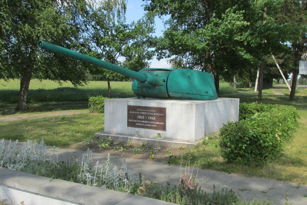 Mass Grave Soviet Soldiers & Turret T-34/85 #4