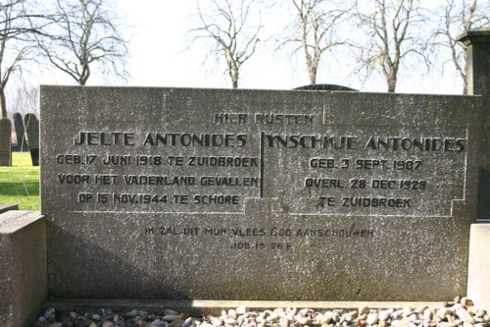 Dutch War Grave Zuidbroek #2