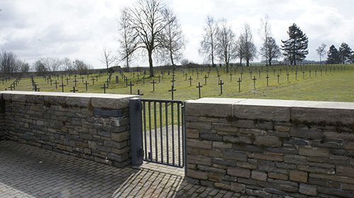 German War Cemetery Saint-Étienne-à-Arnes