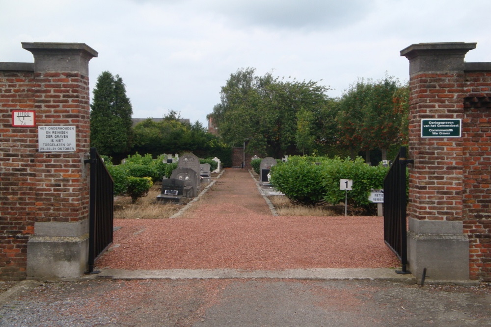 Commonwealth War Graves Peutie #1