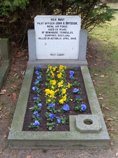 Commonwealth War Grave Velp #2