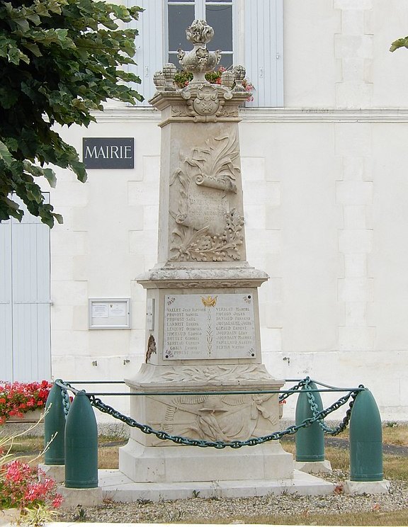 Oorlogsmonument La Jarrie-Audouin #1