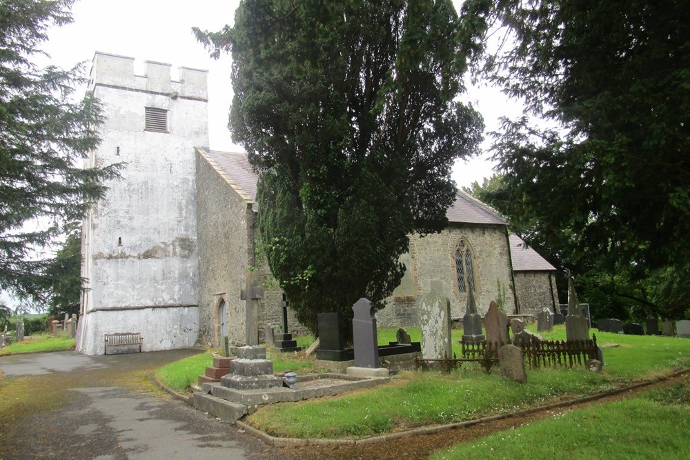 Commonwealth War Graves St. David Churchyard