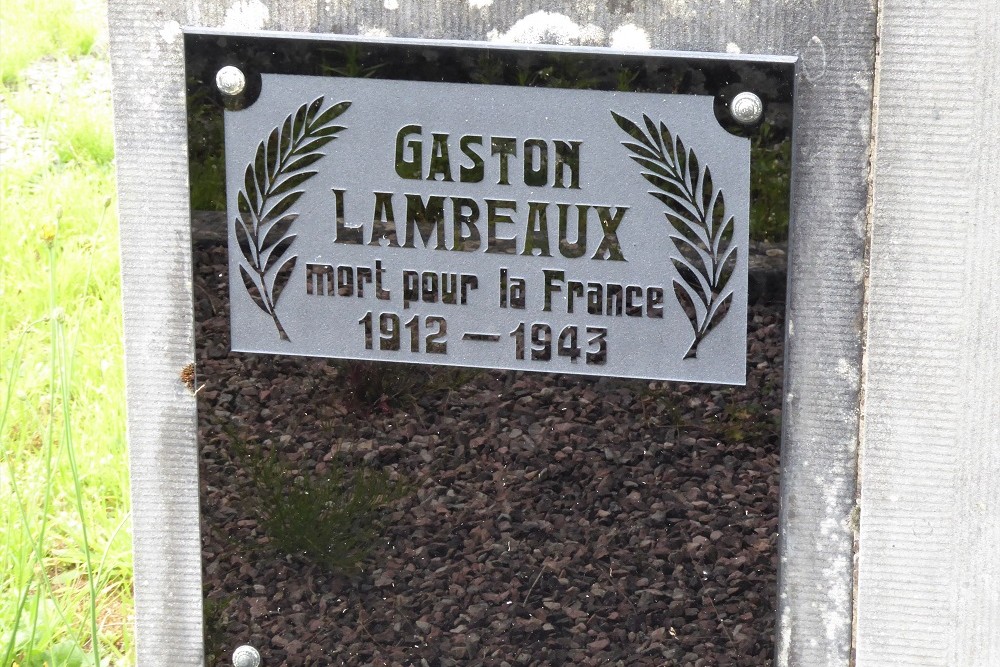 French War Graves Florenville Old Cemetery #4