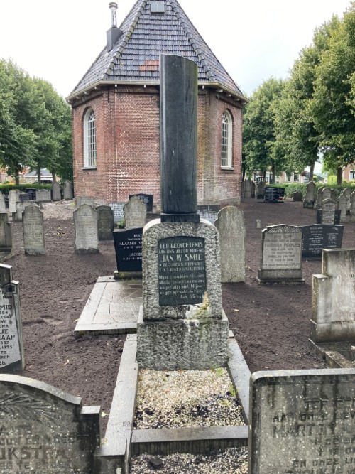 Dutch War Graves Municipal Cemetery Munnekeburen #2