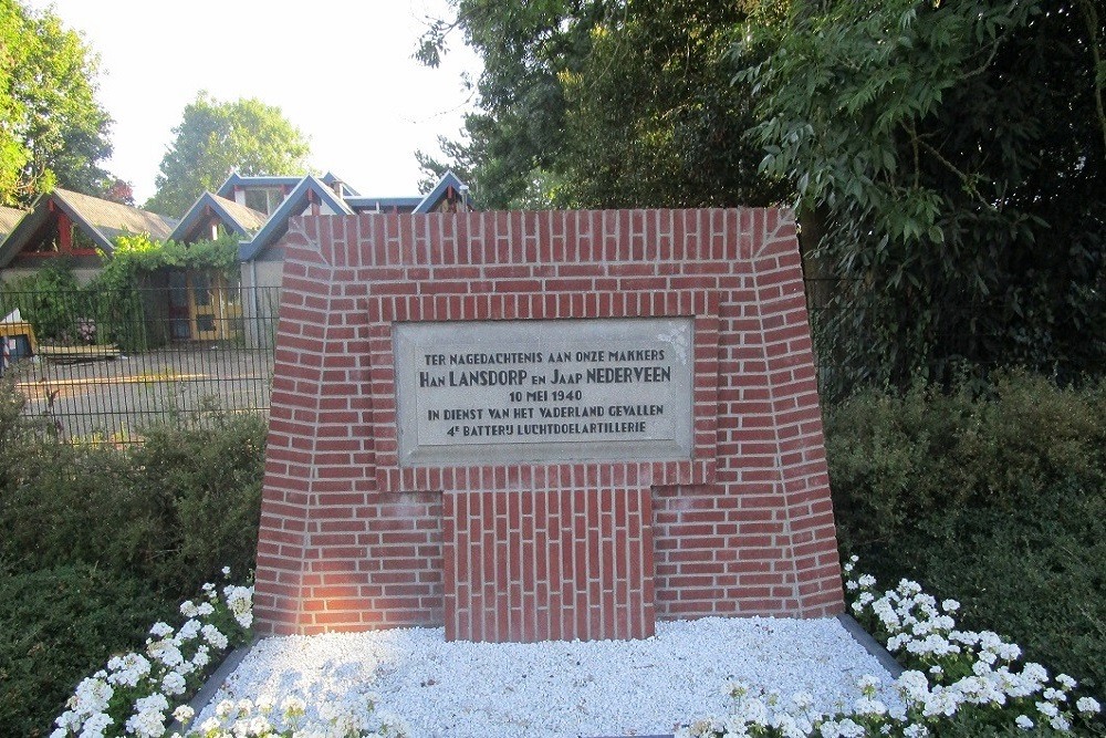 Memorial Dutch Soldiers Smitshoek #1