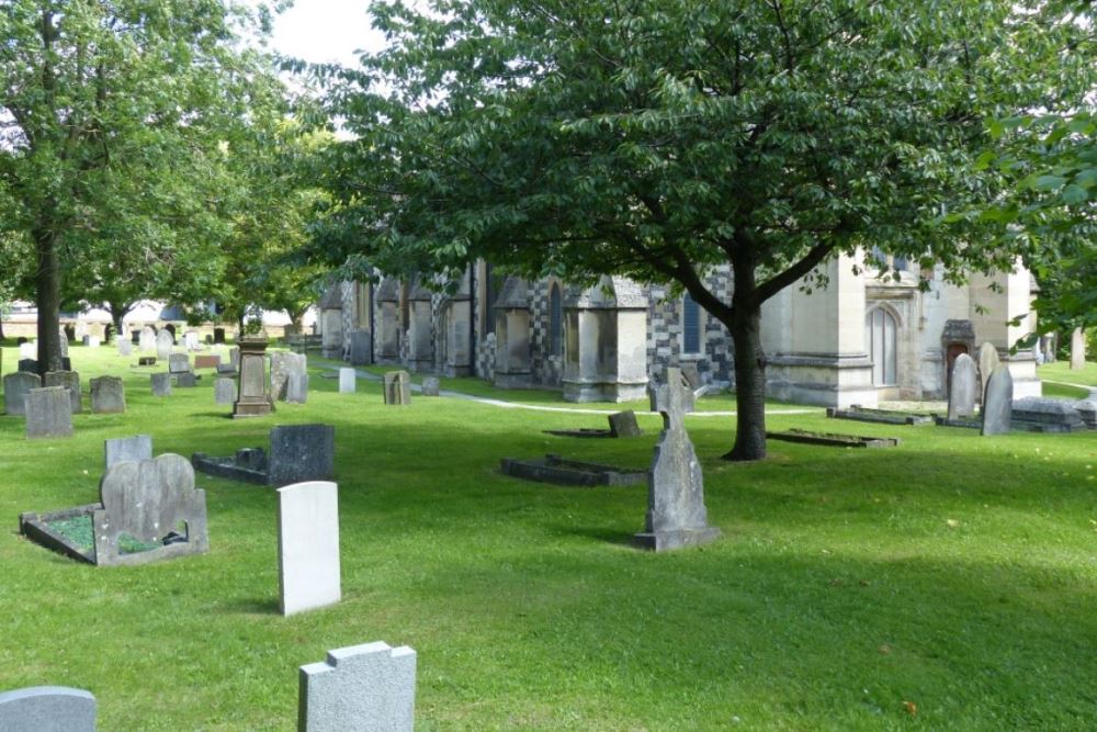 Commonwealth War Graves All Saints Churchyard