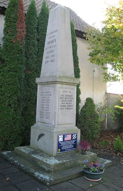 War Memorial Fortschwihr #1