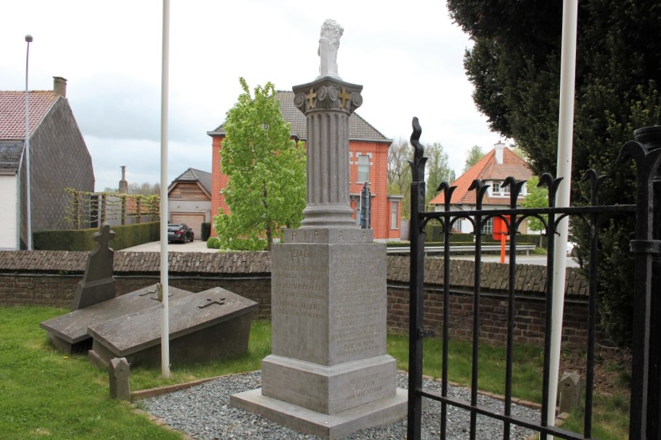 Oorlogsmonument Hillegem #2